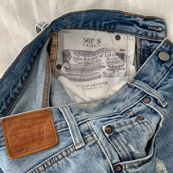 Levi’s 501 Skinny Jeans - Picture 5 of 5